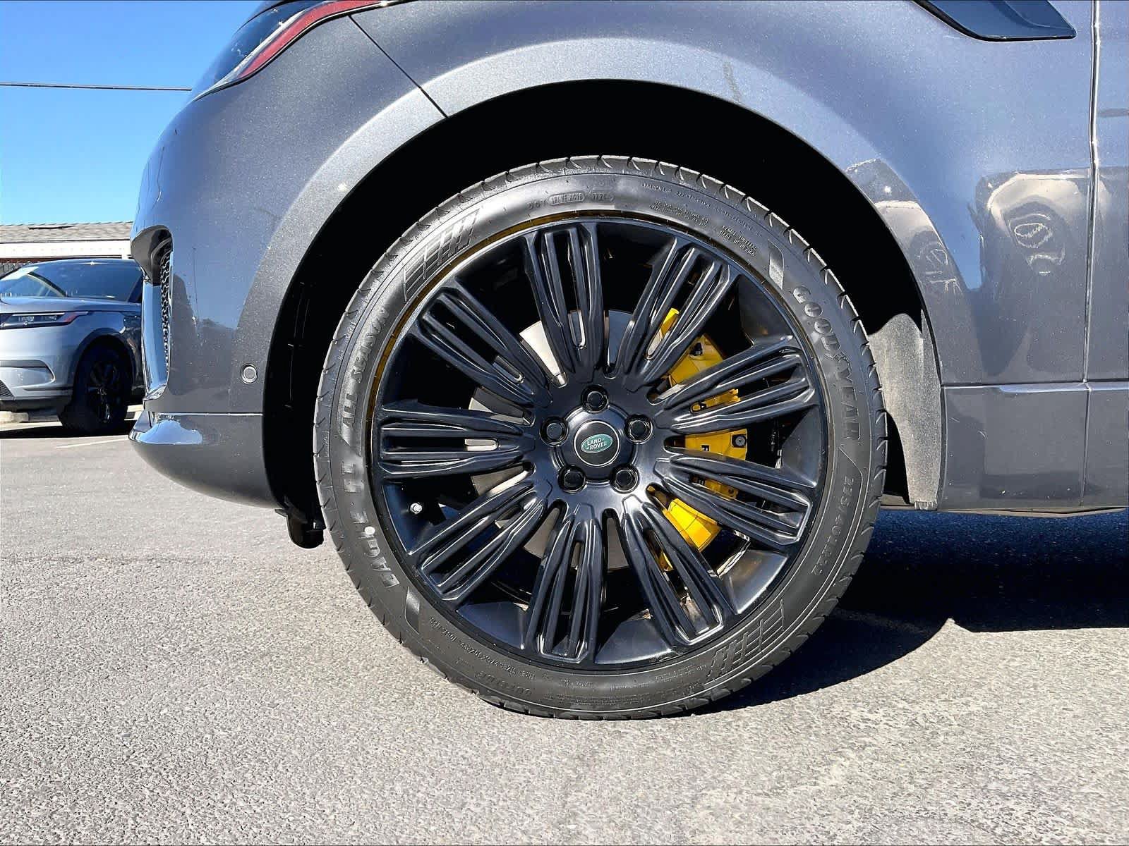 Used 2019 Land Rover Range Rover Sport Supercharged AWD/4WD image 12