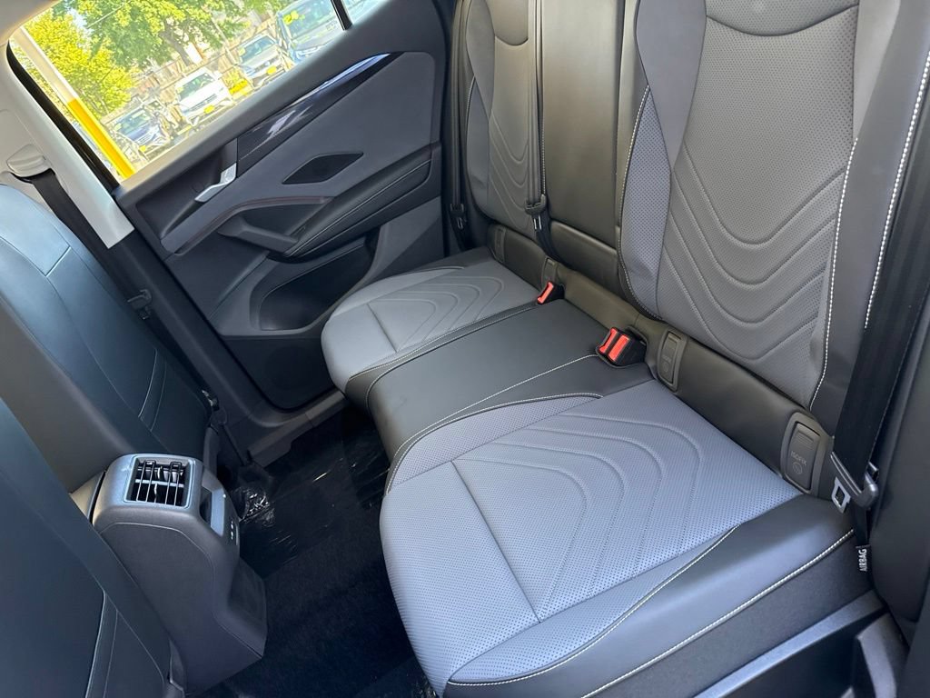 New 2026 Volkswagen Tiguan SE AWD/4WD image 20
