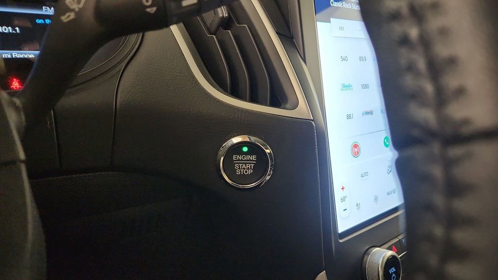 Used 2022 Ford Edge SEL w/ Convenience Package image 23