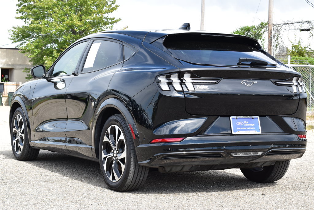 Certified 2023 Ford Mustang Mach-E Premium AWD/4WD image 9