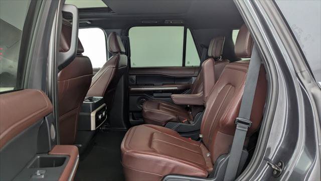 Used 2024 Ford Expedition Limited RWD image 17