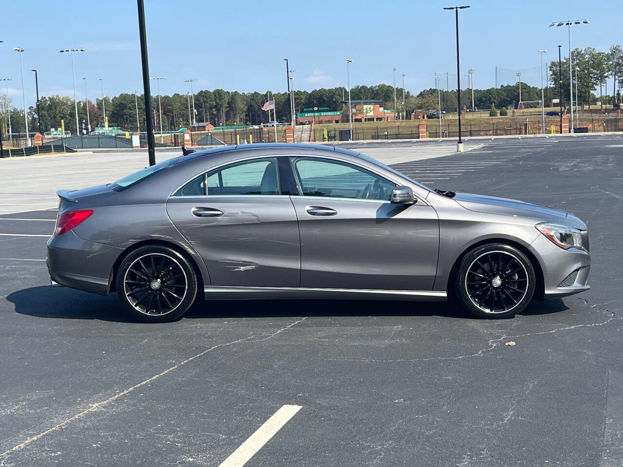 Used 2014 Mercedes-Benz CLA 250 image 3