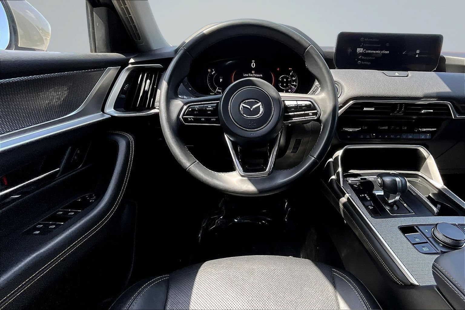 Used 2024 MAZDA CX-90 Plug-In Hybrid w/ Preferred AWD/4WD image 9
