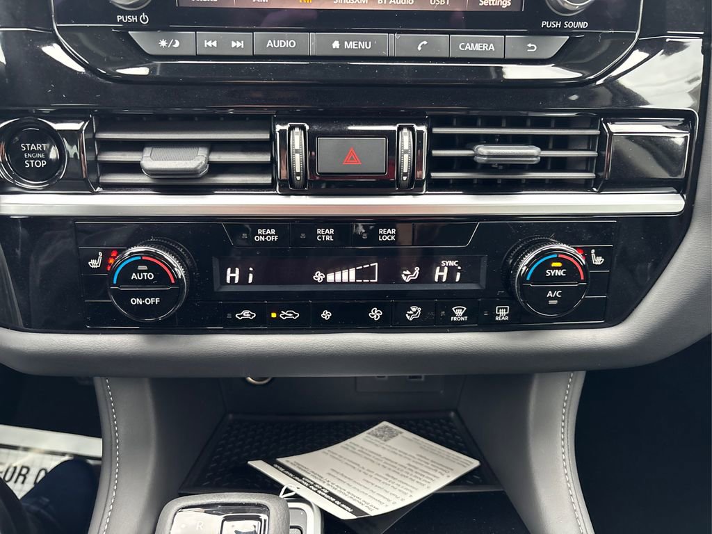 New 2025 Nissan Pathfinder SV w/ Black Appearance Package image 21