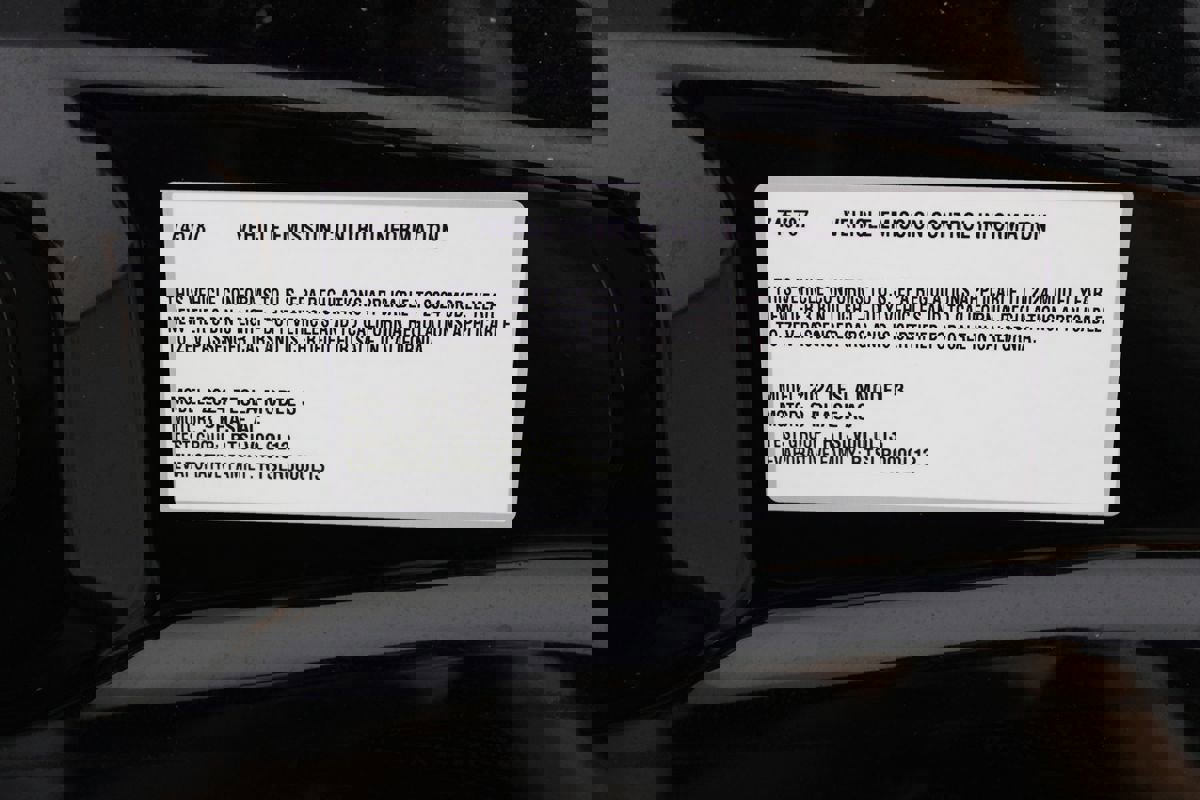 Used 2024 Tesla Model 3 Standard Range image 28