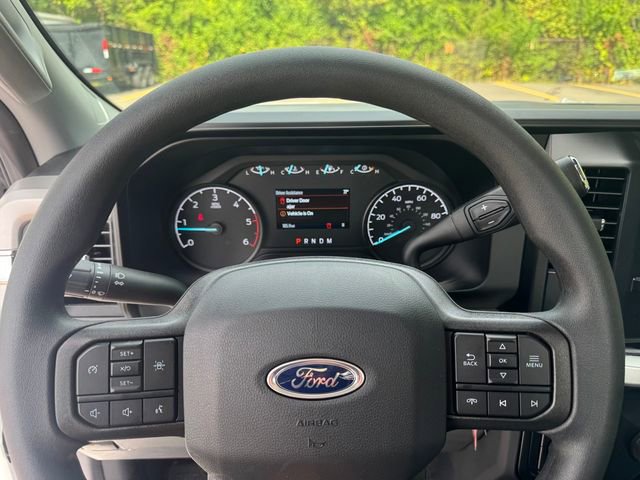 New 2025 Ford F550 4x4 Regular Cab Super Duty image 24