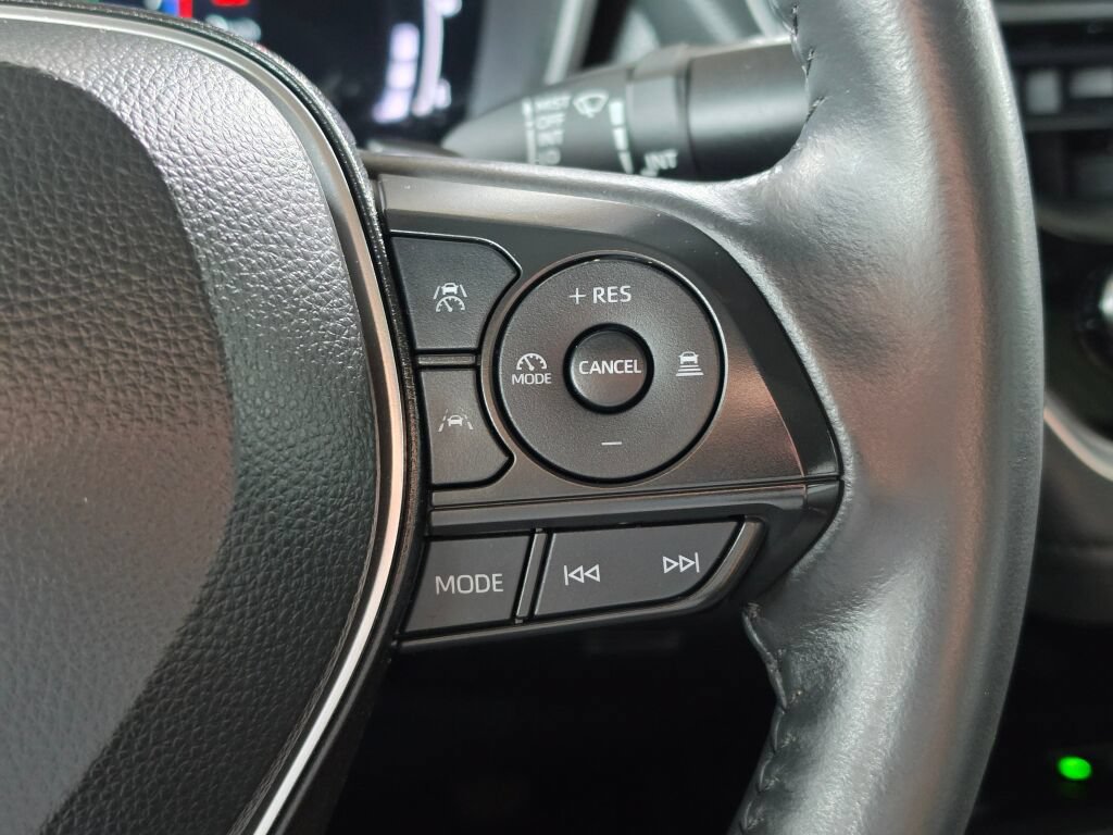 Used 2024 Toyota Corolla XSE FWD image 32
