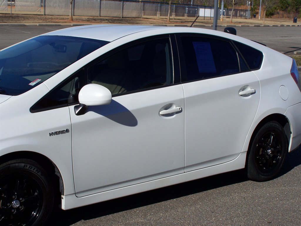 Used 2013 Toyota Prius Two image 13