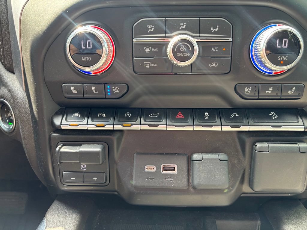Used 2021 GMC Sierra 1500 SLT w/ SLT Premium Plus Package AWD/4WD image 31