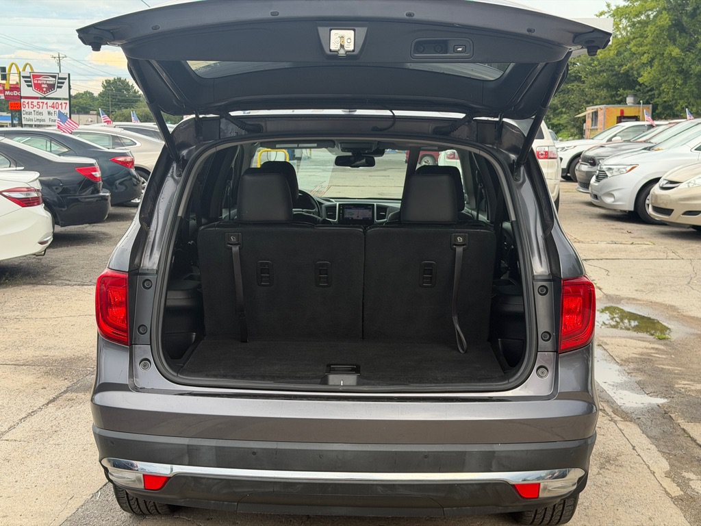 Used 2017 Honda Pilot Elite image 7