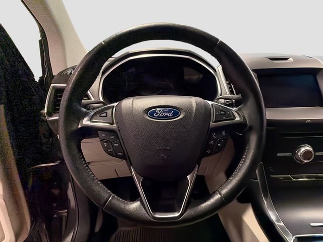 Used 2019 Ford Edge Titanium w/ Cold Weather Package image 10