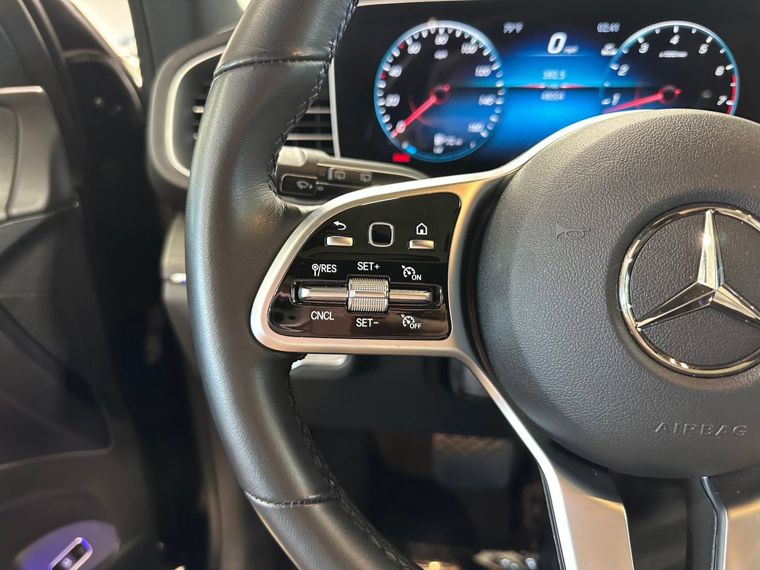 Used 2023 Mercedes-Benz GLE 350 image 17