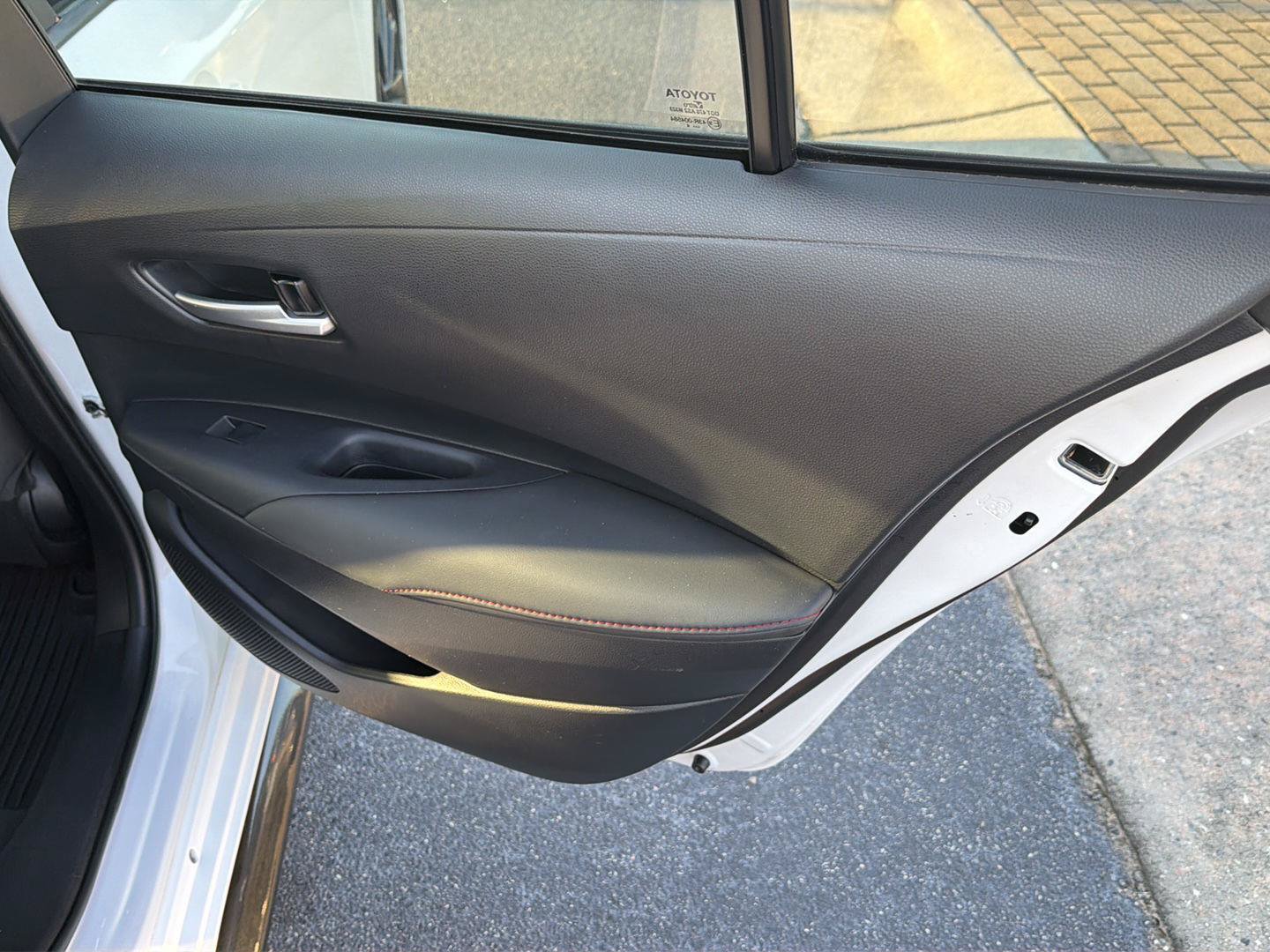 Used 2024 Toyota Corolla SE FWD image 15