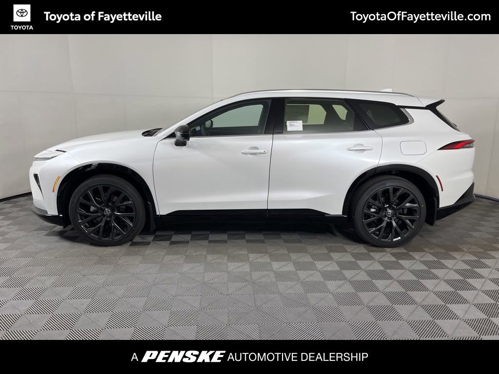 New 2025 Toyota Crown Signia image 2