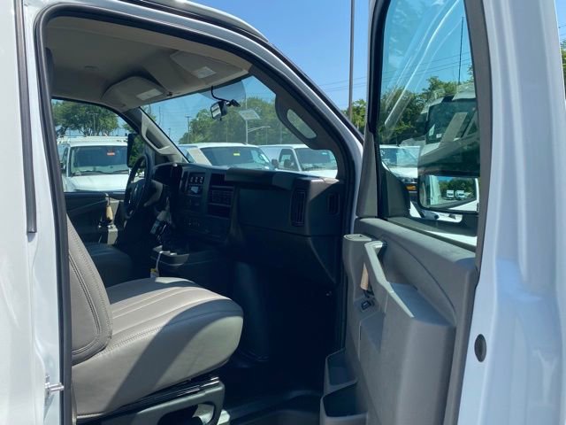 New 2025 Chevrolet Express 3500 w/ Power Convenience Package image 27