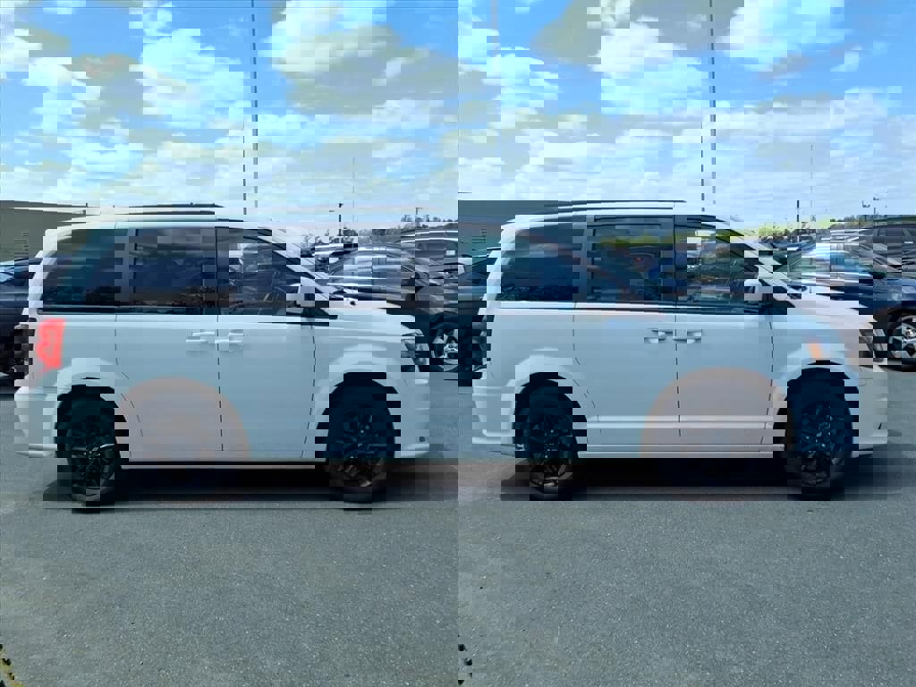 Used 2019 Dodge Grand Caravan GT image 25