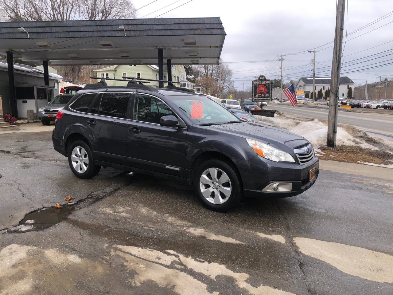 Used 2012 Subaru Outback 2.5i Premium w/ All-Weather Pkg image 3