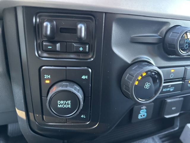 New 2026 Ford F550 4x4 SuperCab Super Duty image 19