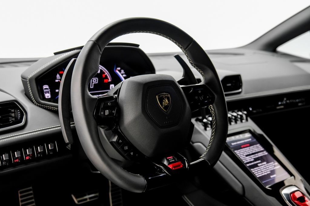 Used 2024 Lamborghini Huracan EVO AWD/4WD image 17