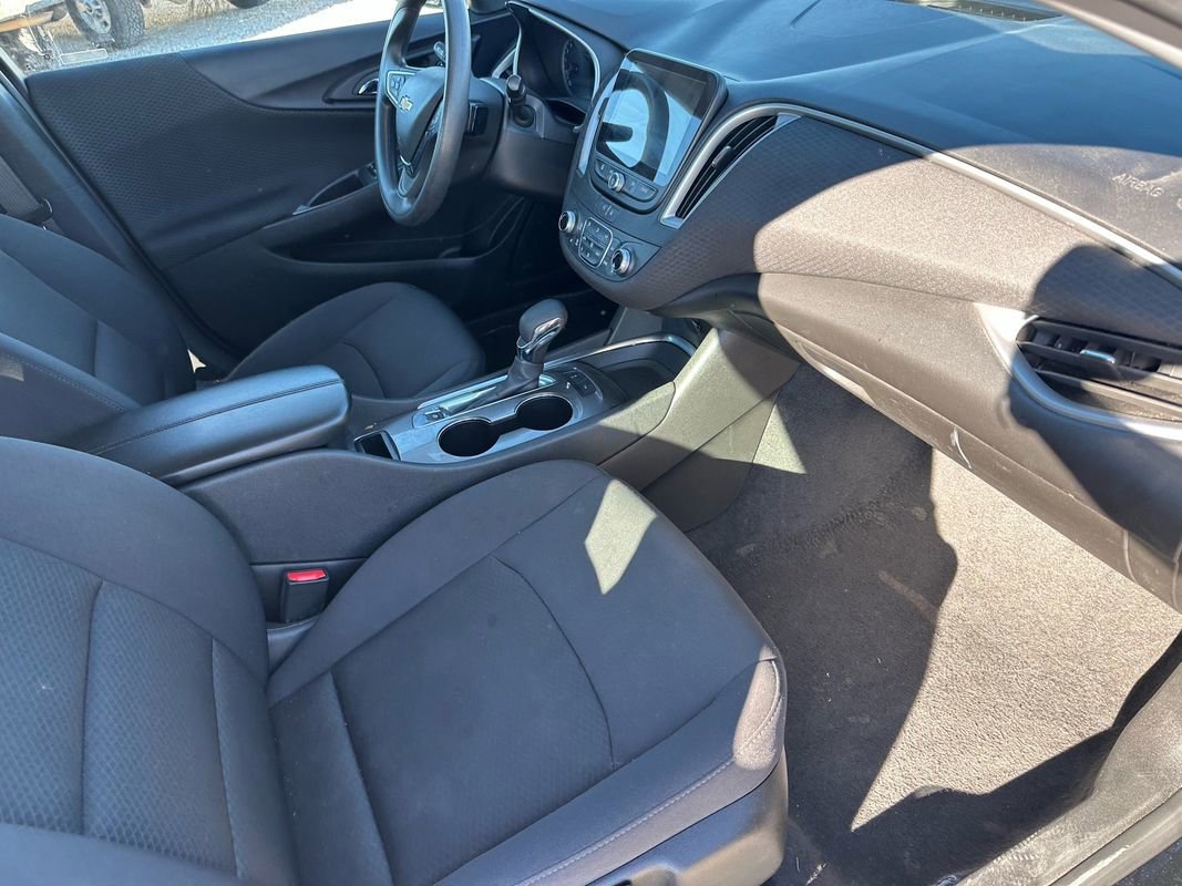 Used 2024 Chevrolet Malibu LT image 17