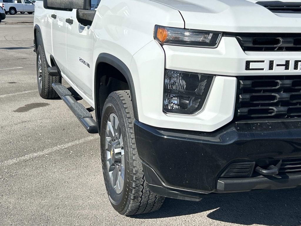Used 2022 Chevrolet Silverado 2500 Custom image 11