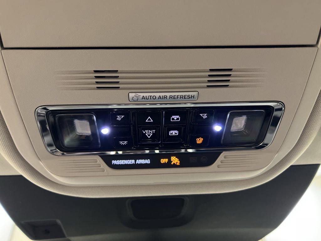 Used 2026 Lincoln Aviator AWD image 27