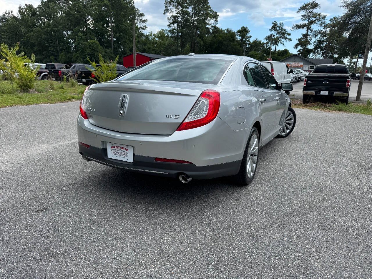 Used 2013 Lincoln MKS FWD image 34