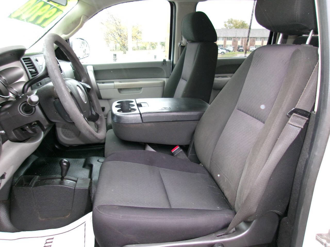 Used 2014 Chevrolet Silverado 2500 W/T w/ Snow Plow Prep Package image 12