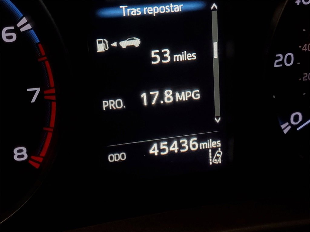 Used 2018 Toyota RAV4 LE image 23