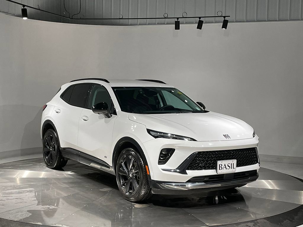 Used 2025 Buick Envision Sport Touring image 40