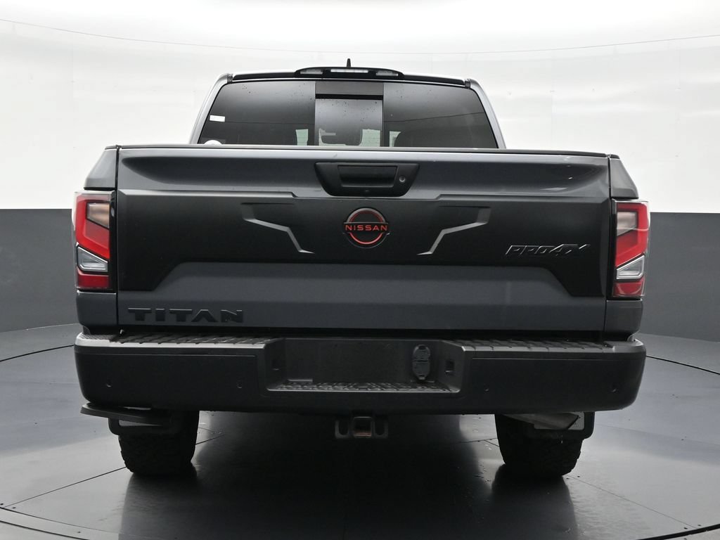 Used 2023 Nissan Titan PRO-4X w/ Pro-4x Convenience Package AWD/4WD image 4