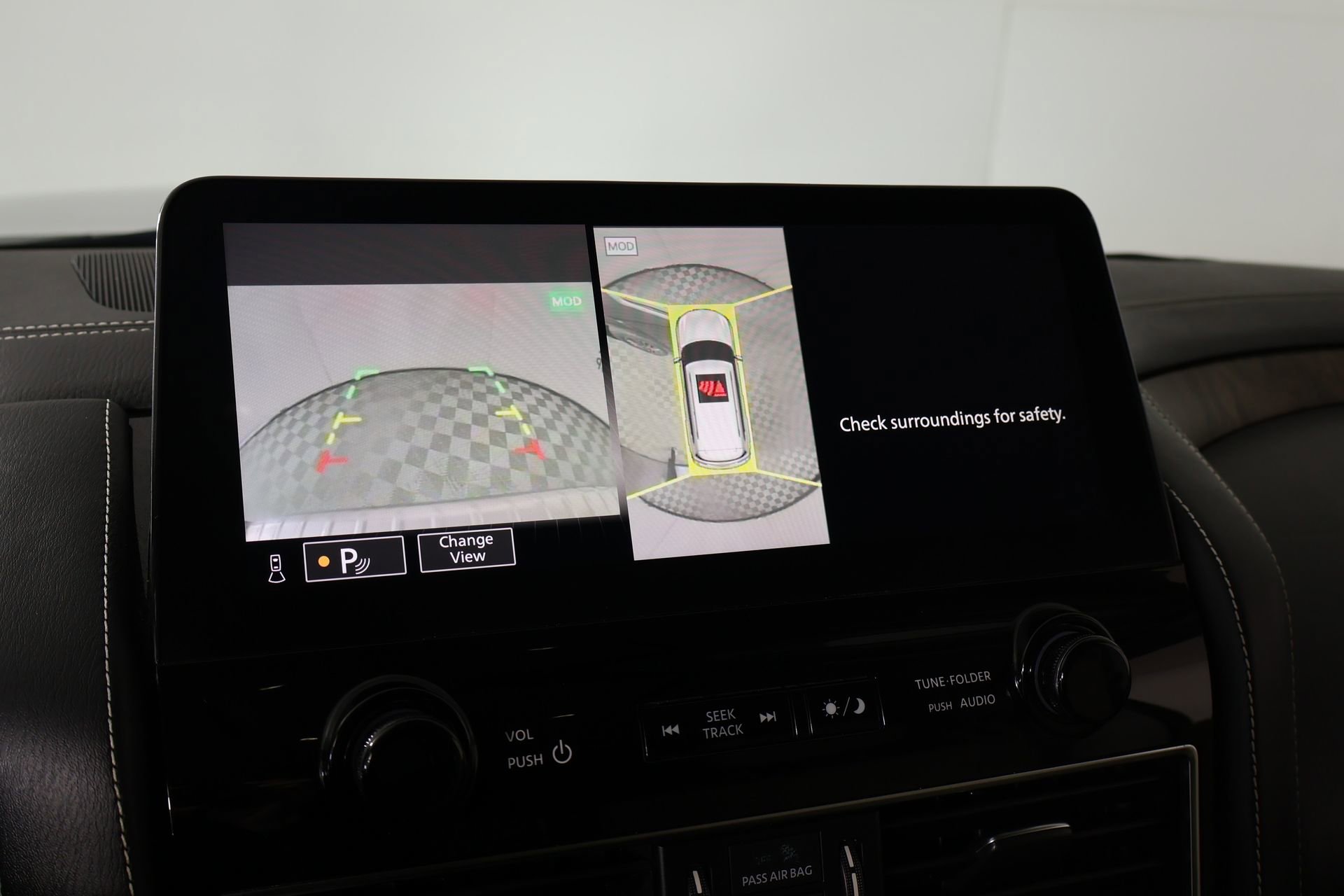 Used 2022 INFINITI QX80 Premium Select w/ Cargo Package image 6