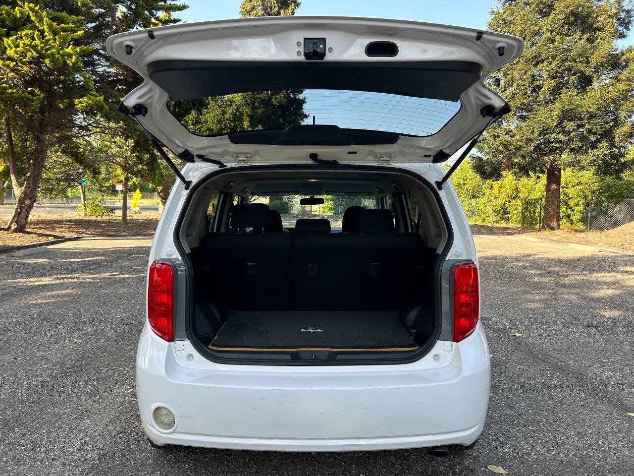 Used 2008 Scion xB FWD image 28