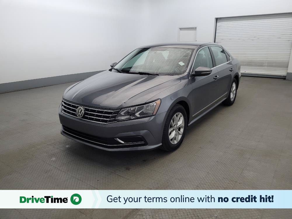 Used 2017 Volkswagen Passat 1.8T S FWD image 1