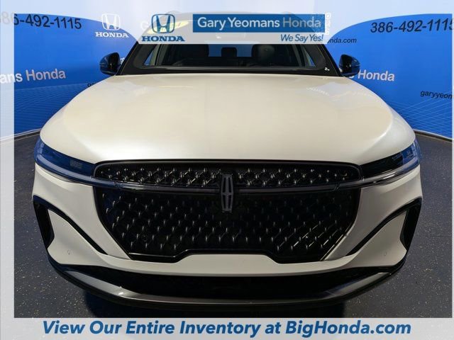 Used 2024 Lincoln Nautilus Reserve w/ Equipment Group 203A AWD/4WD image 11