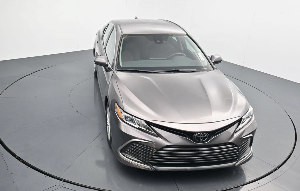 Used 2024 Toyota Camry LE FWD image 25
