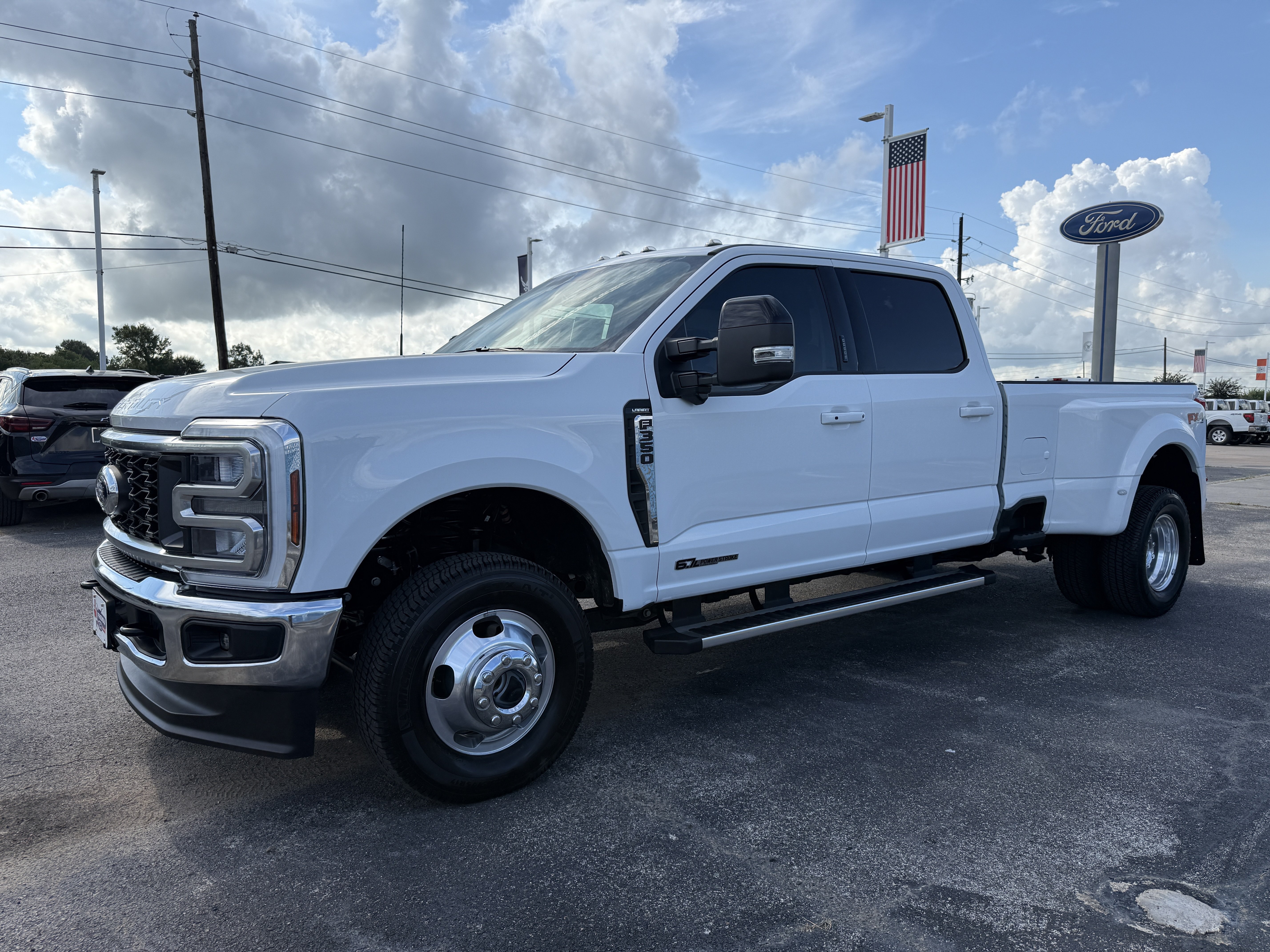 Used 2026 Ford F350 Lariat AWD/4WD image 7