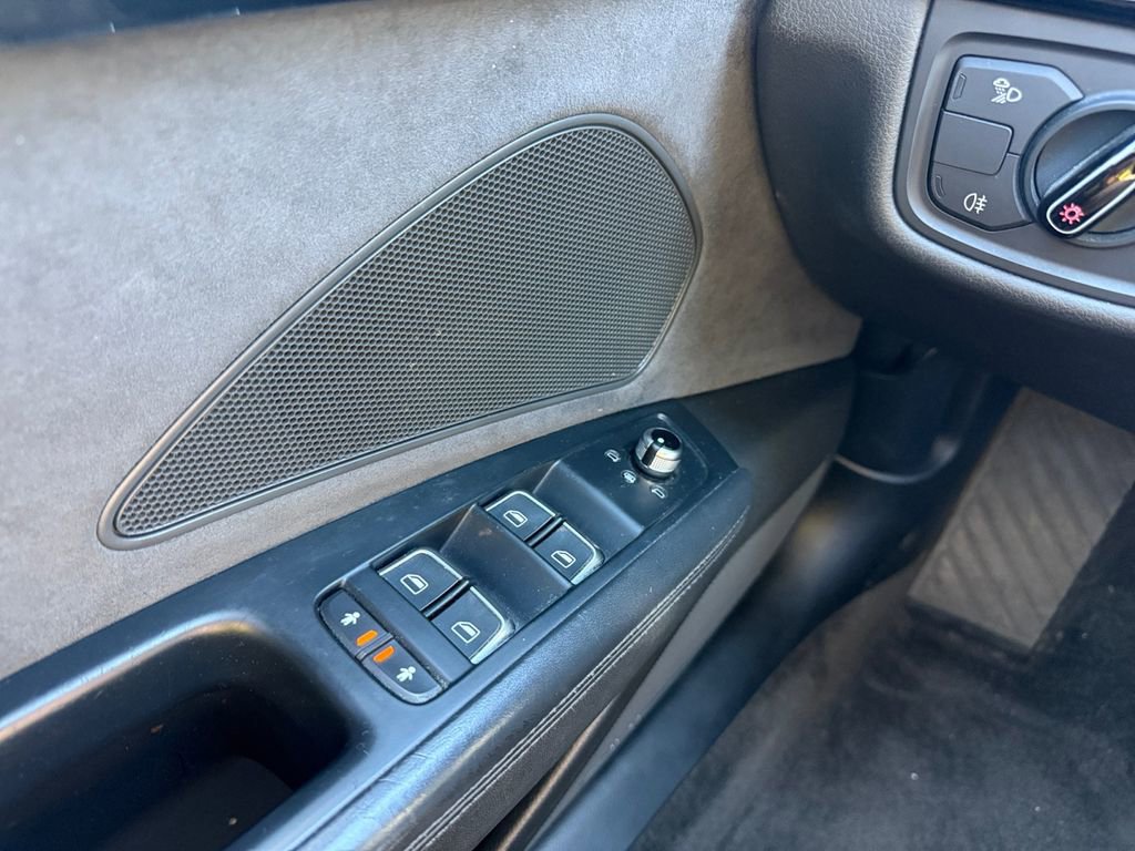 Used 2016 Audi A8 L 4.0T w/ Driver Assistance Package AWD/4WD image 24