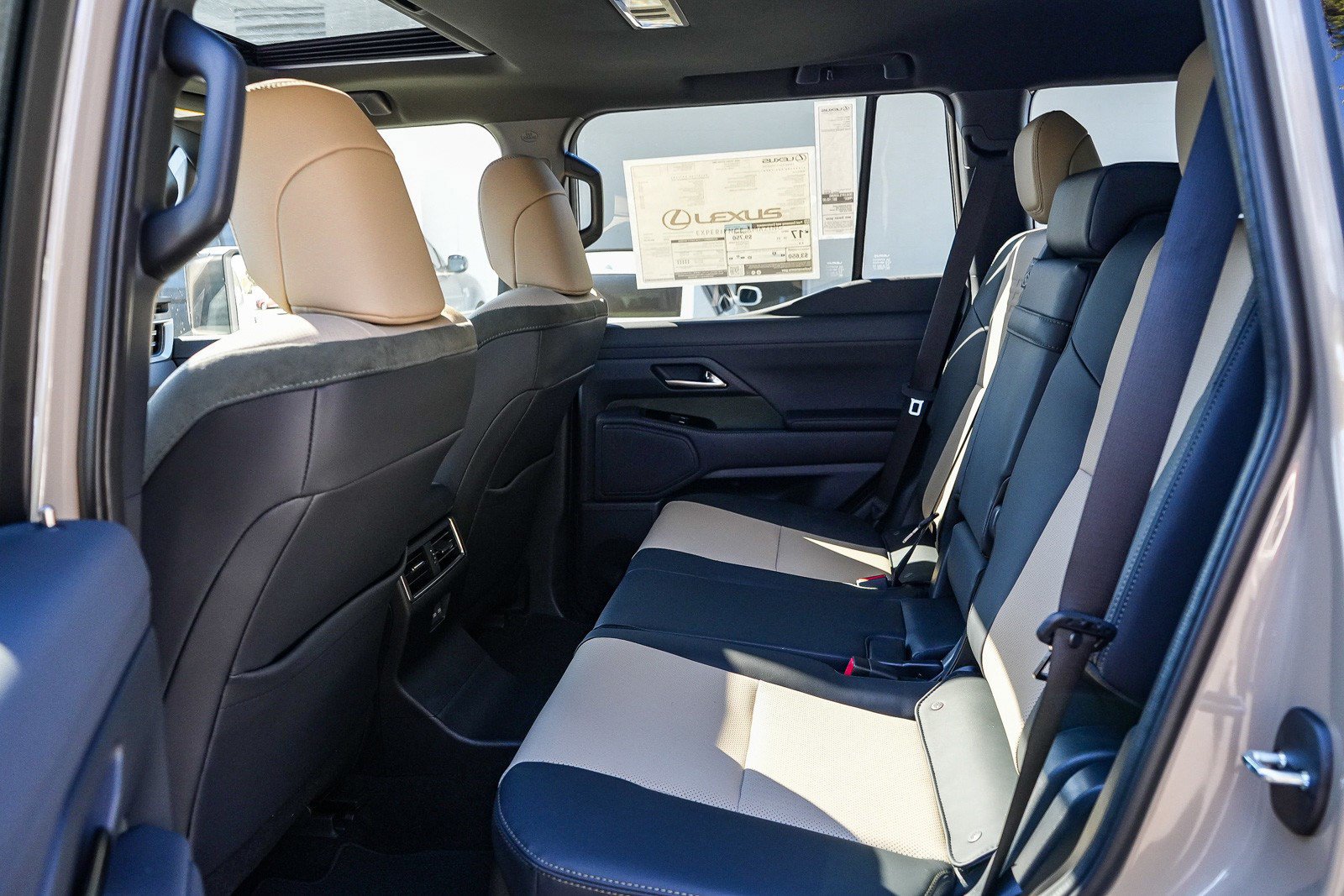 New 2026 Lexus GX 550 w/ Accessory Package (CT) AWD/4WD image 17