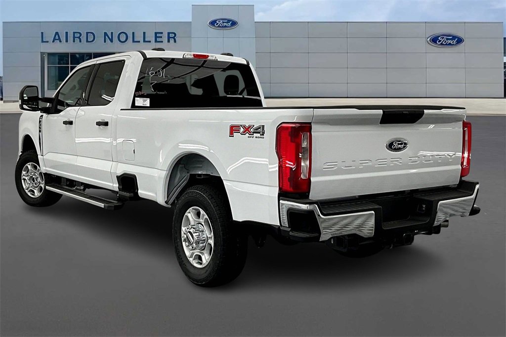 New 2026 Ford F350 XLT image 3