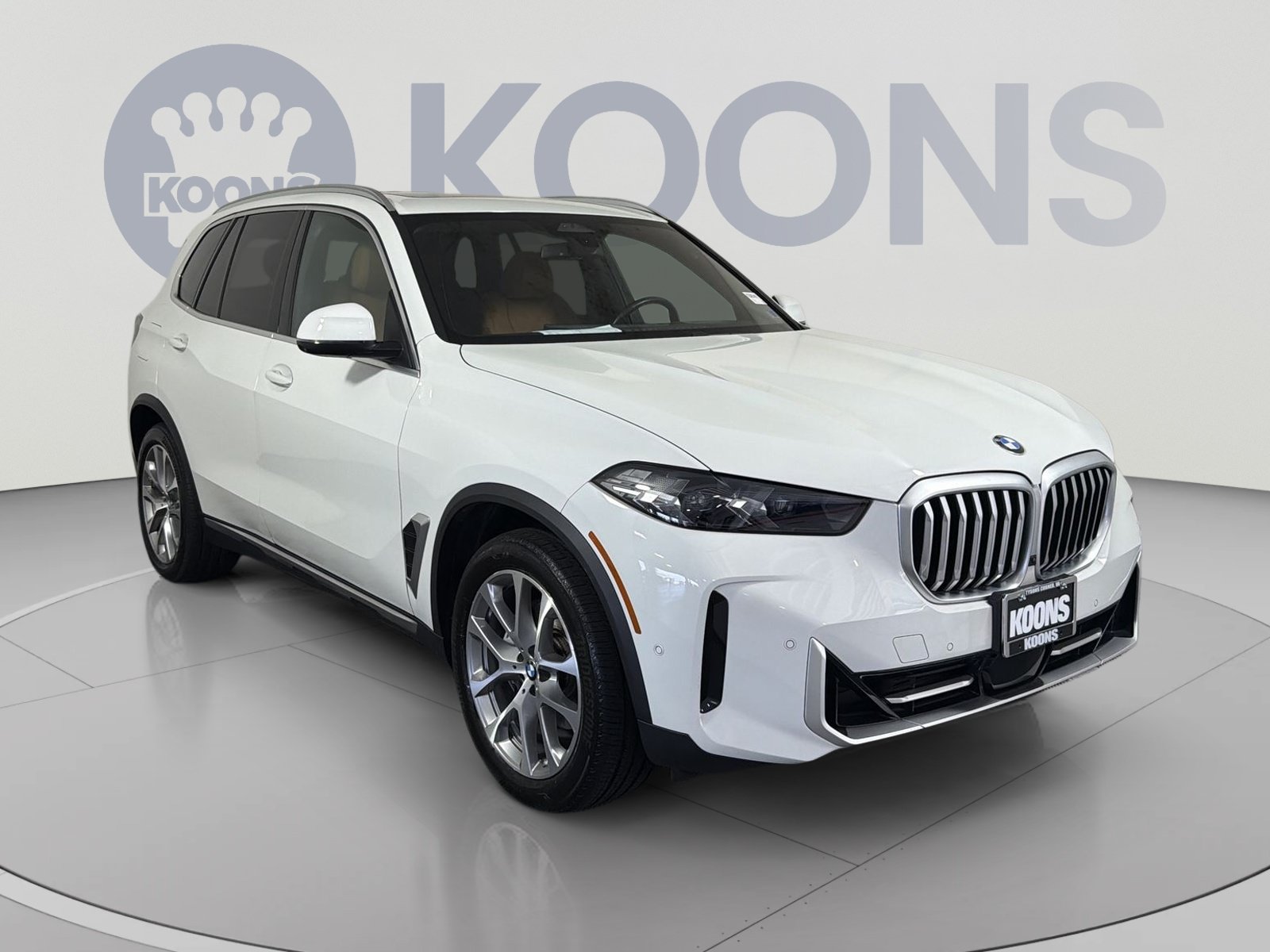 Used 2024 BMW X5 xDrive40i w/ Parking Assistance Package AWD/4WD image 10