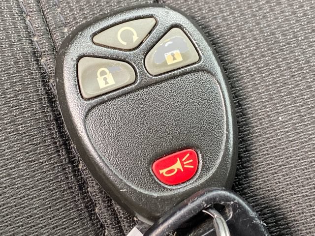 Used 2012 Chevrolet Traverse LT FWD image 11
