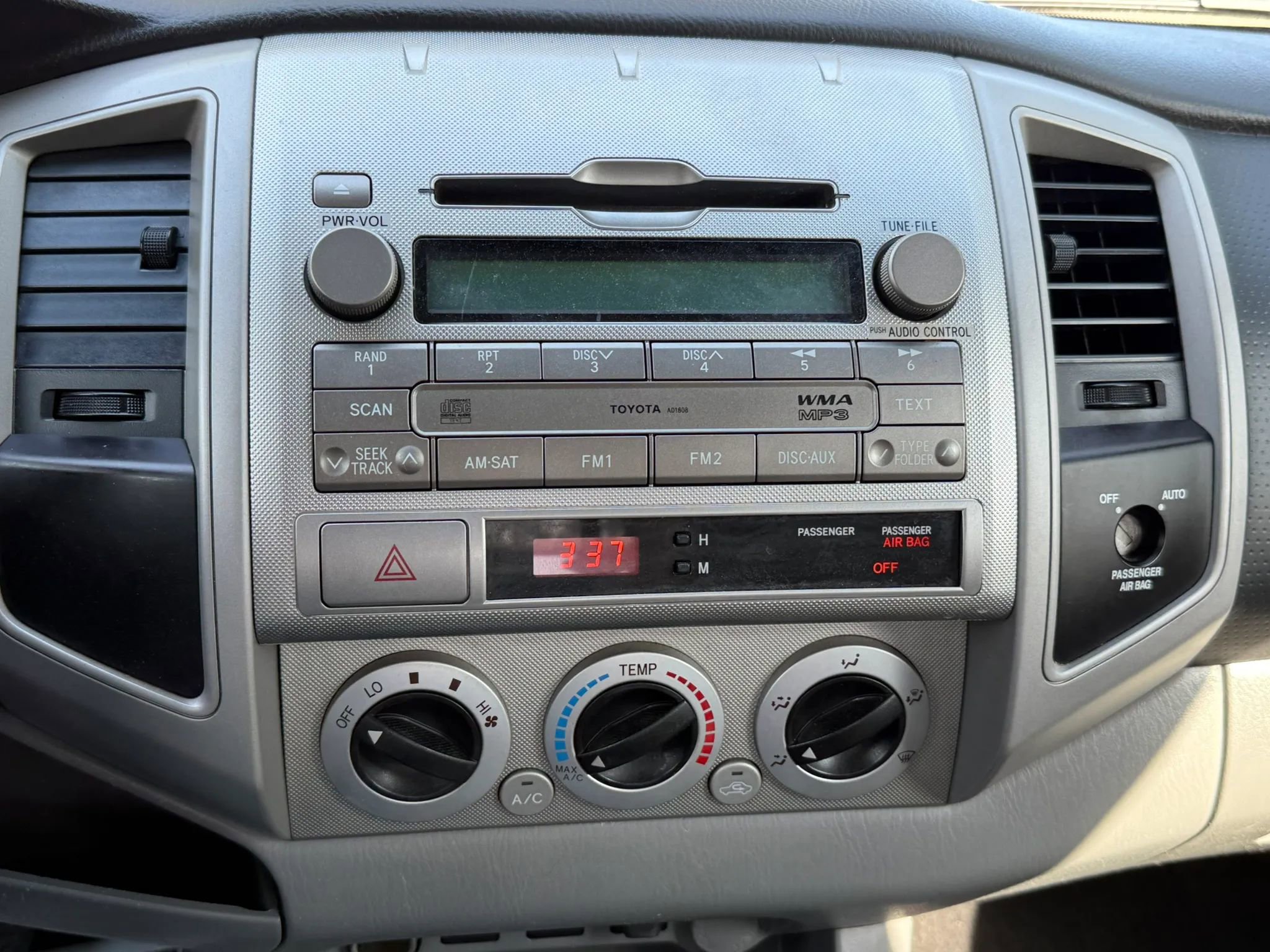 Used 2010 Toyota Tacoma 2WD Access Cab image 26