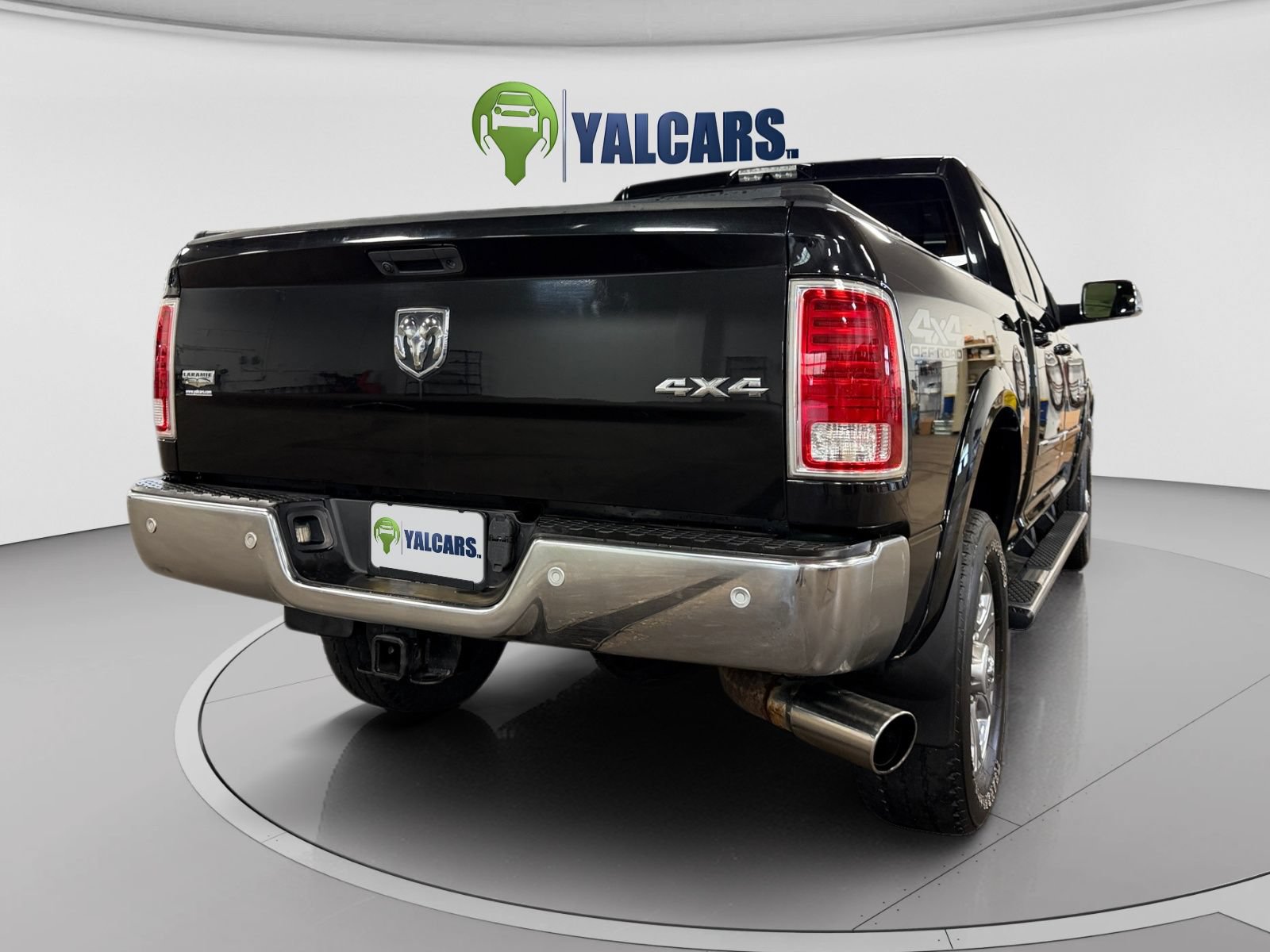 Used 2017 RAM 2500 Laramie AWD/4WD image 10