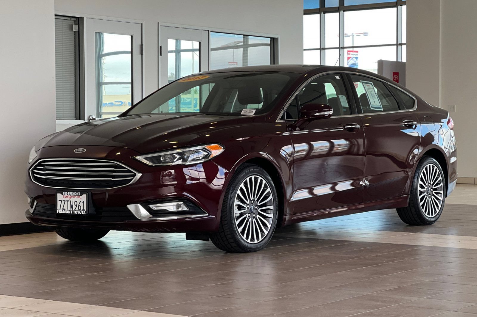 Used 2017 Ford Fusion Titanium AWD/4WD image 8
