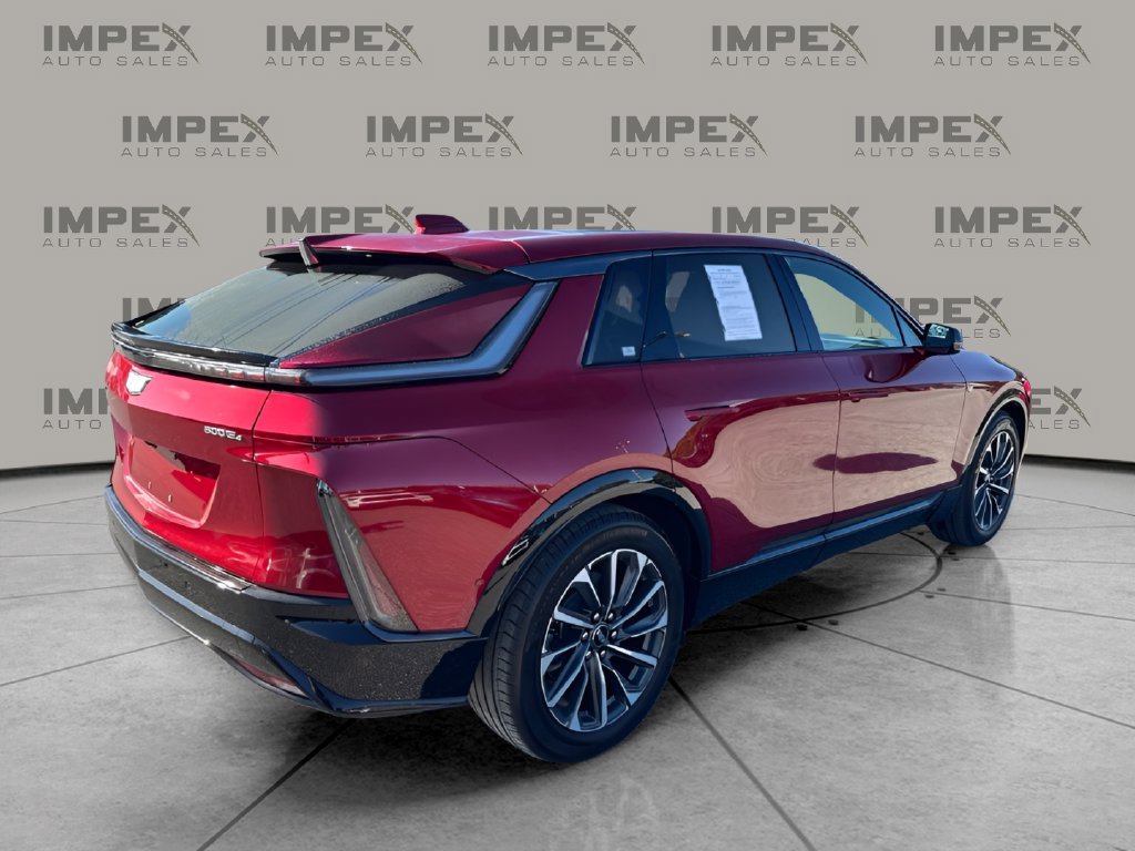 Used 2024 Cadillac Lyriq Sport AWD/4WD image 5
