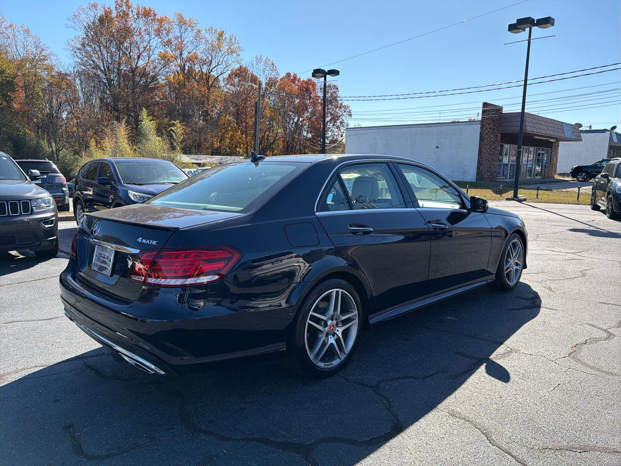 Used 2014 Mercedes-Benz E 350 4MATIC Sedan image 6