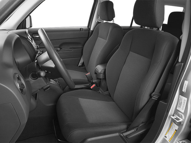 Used 2014 Jeep Patriot Limited w/ Sun/Sound Group FWD image 11