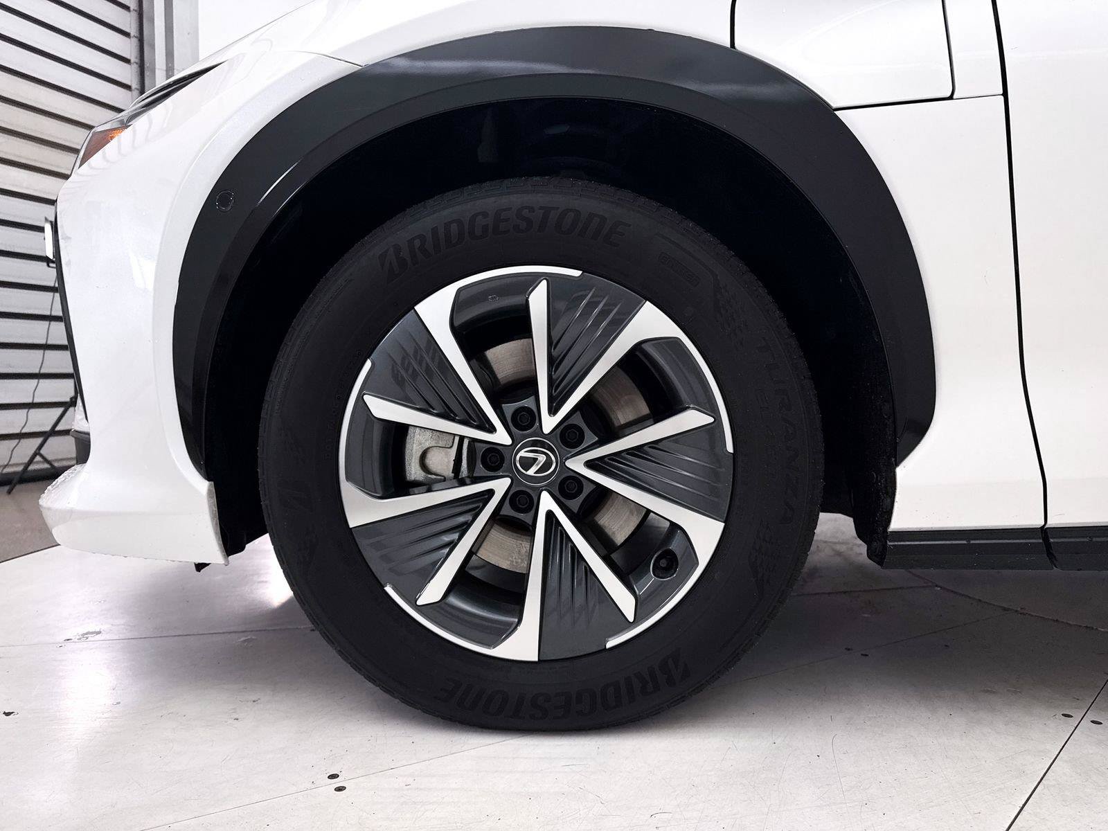 Used 2023 Lexus RZ 450e Premium w/ Technology Package AWD/4WD image 11