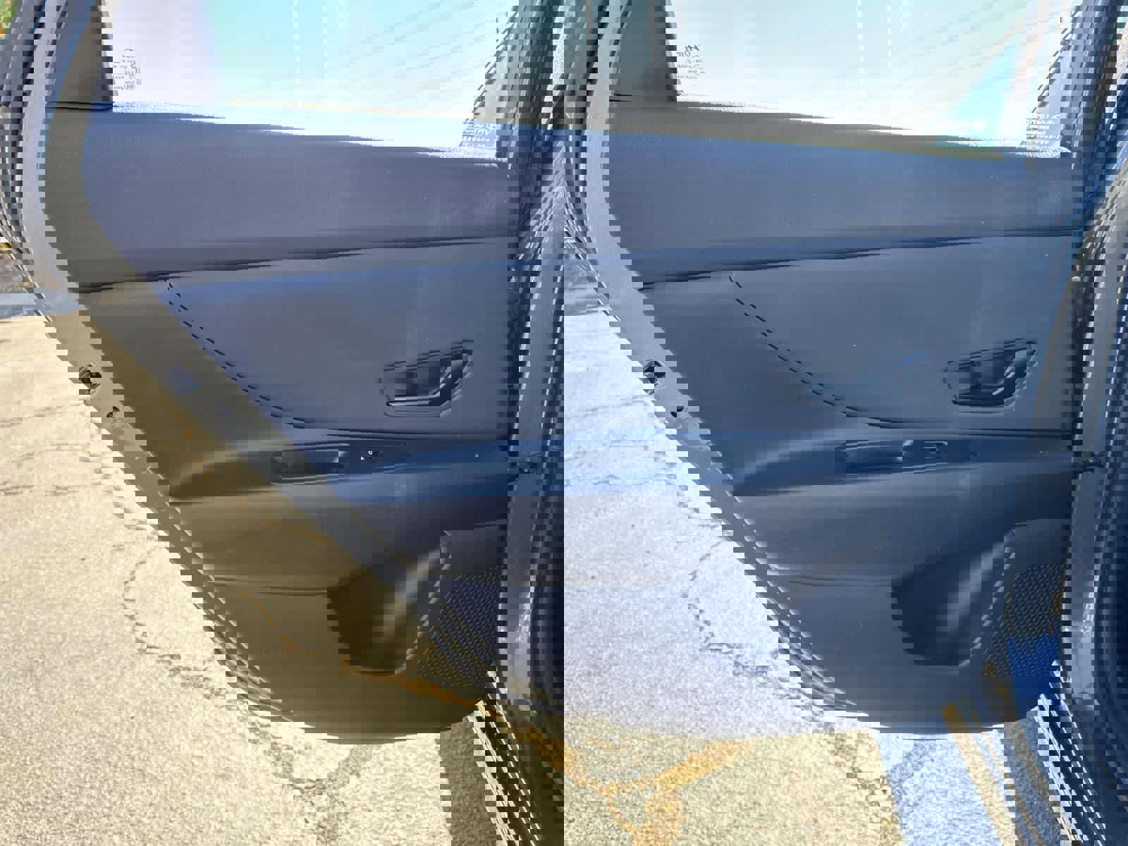 Certified 2025 Hyundai Elantra SEL image 25
